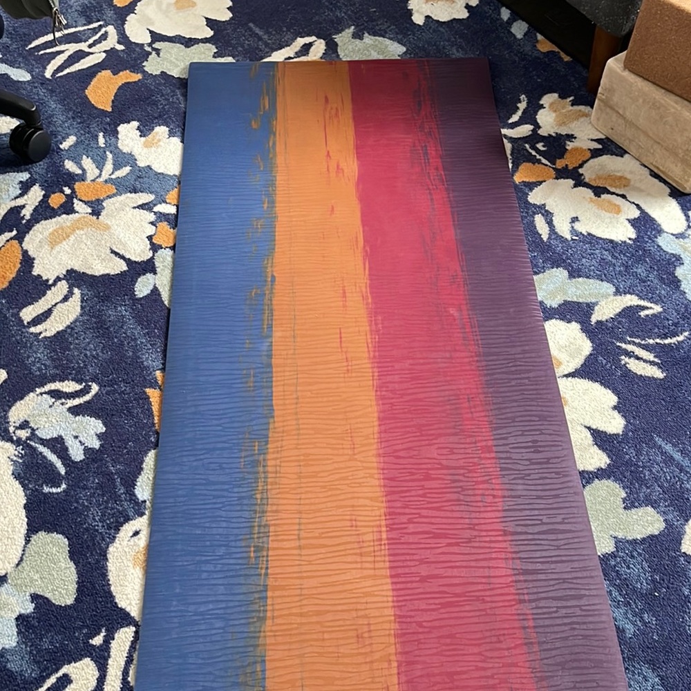 NWOT Manduka multicolor striped yoga mat